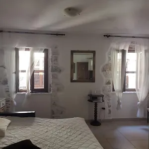 Apartment Martin - 10 Mt To The, Rovinj