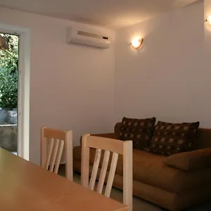  Apartment Mrduljas Kroatien